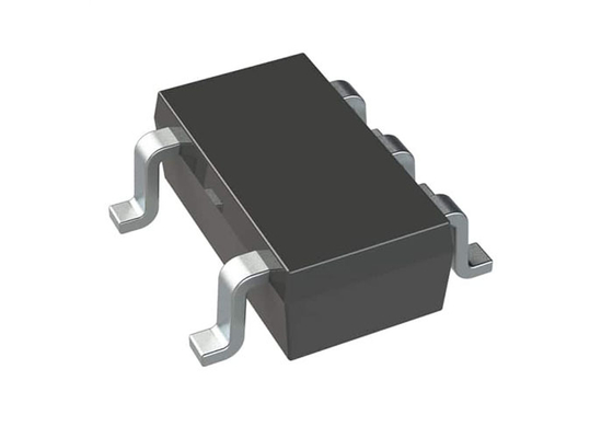 RAA2118054GP3 집적 회로 칩 5V 300mA 초저 대기 전류 DC/DC 강압 레귤레이터