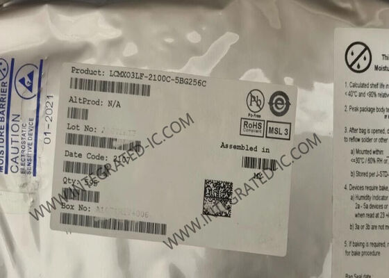 LCMXO3LF-2100C-5BG256C MachXO3 FPGA 칩은 저전력 애플리케이션을 위한 LFBGA-256 패키지에 2100개의 논리 요소를 포함하고 있다