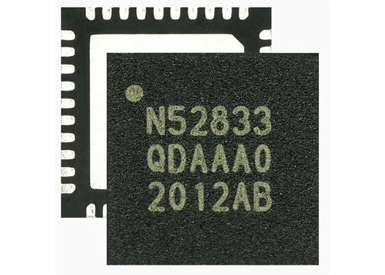 NRF52833-QDAA-B-R7 BT IC  RF와 무선 송신기 표면 부착