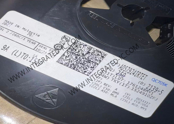 ADS7924IRTET 집적 회로 칩 2.2V 12비트 4채널 MicroPOWER 아날로그-디지털 변환기, I2C 인터페이스 포함