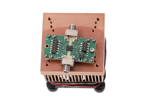 QPA4536EVB 임베디드 솔루션 2와트 K-대역 전력 증폭기 평가 보드