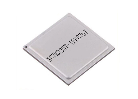 IC은 XC7K325T-1FF676I 676-FCBGA Kintex-7 필드 프로그래머블 게이트 어레이 640MHz를 자릅니다