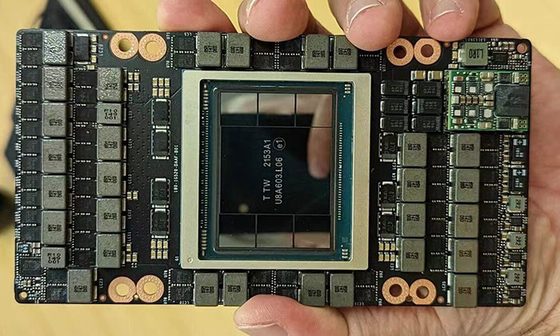 인공지능 프로세서 칩 H200 고속 141GB 텐서 코어 GPU